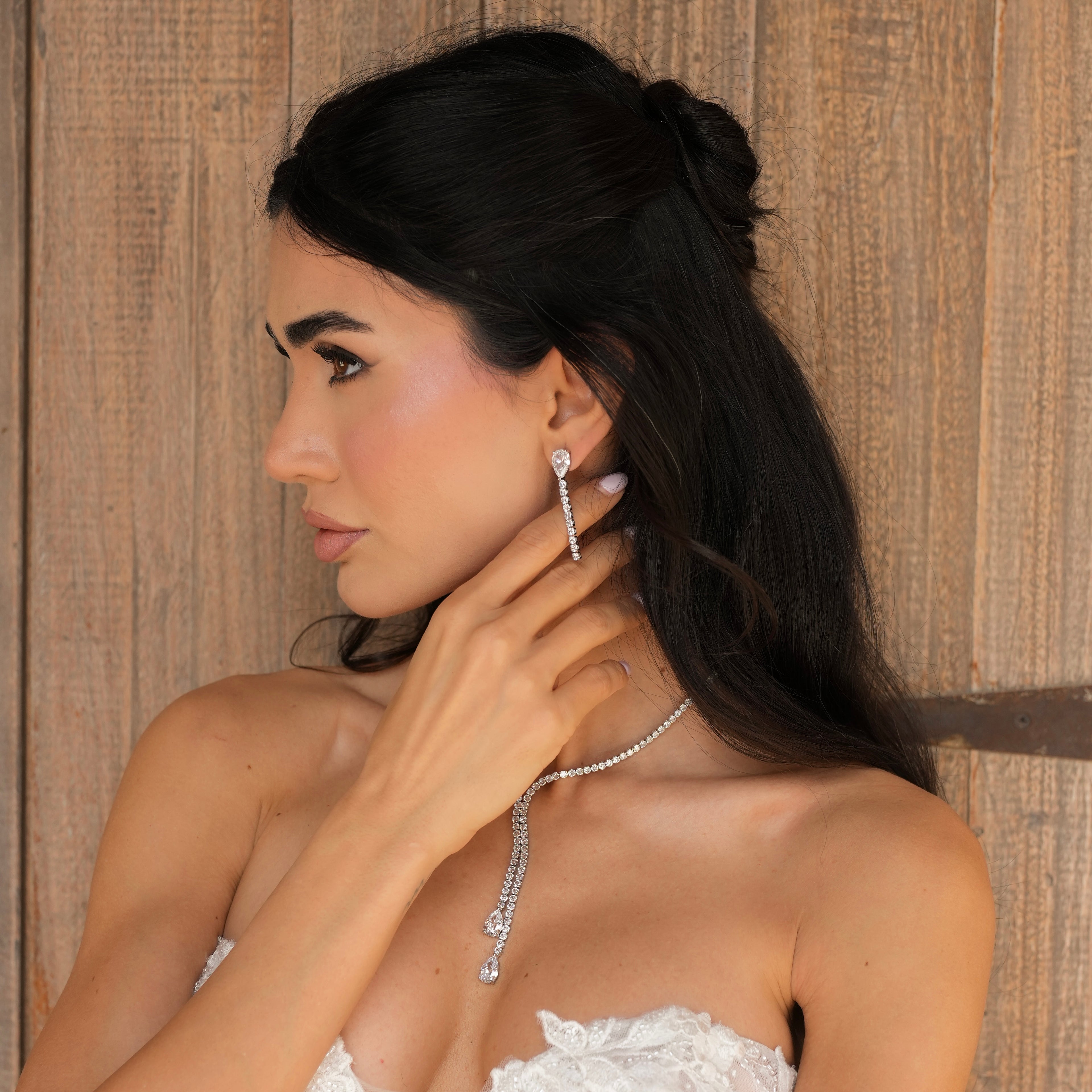 valora bridal set